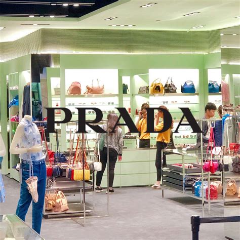 hong kong prada outlet.